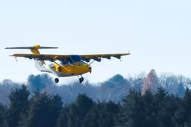 Nguyên mẫu máy bay lai điện EL-2 Goldfinch của Electra. Taylor Mickal/Electra