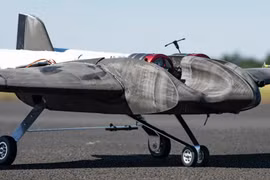 Một chiếc UAV tự sát không rõ thông tin chi tiết, thử nghiệm trên thao trường Boscombe Down. Ảnh QinetiQ
