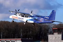 Máy bay hydro-điện 2 động cơ Dornier 228 19 chỗ ngồi cất cánh lần đầu tiên. Ảnh Video ZeroAvia