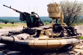 Tổ hợp Arena trên xe tăng T-72B3. Ảnh RT