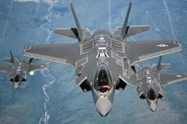Máy bay chiến đấu tàng hình F-35 Mỹ. Ảnh Military Watch,