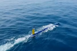 Tàu ngầm đa nhiệm không người lái (AUV) có tên là BlueWhale do công ty IAI sản xuất. Ảnh Naval News
