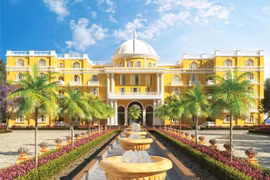 Đại học Mỹ tại Việt Nam là Đại học Mỹ đầu tiên tại Việt Nam.