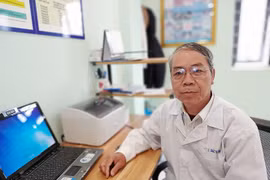 Bác sĩ Đặng Minh Vụ, nguyên là cán bộ y tế phường Đông Ngạc, huyện Từ Liêm (Hà Nội). 
