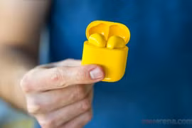 Tài nghe Buds Air của Realme có thiết kế khá giống AirPods của Apple. Ảnh: GSMArena