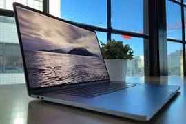 Trong tầm giá 50 triệu chọn mua Dell Precision 7550 hay Macbook Pro 16 2019 ? (Ảnh: Mac World)
