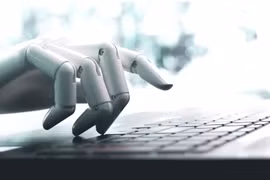 Trang công nghệ CNET đã sử dụng AI để viết loạt bài về tài chính từ tháng 11 năm ngoái (Ảnh: Engadget)