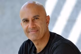 “Vị tu sĩ bán chiếc Ferrari” của doanh nhân - tác giả Robin Sharma được bạn đọc toàn cầu yêu thích