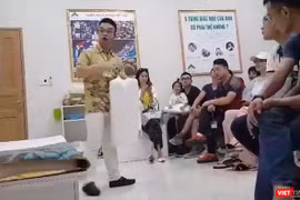 Bên trong một cơ sở bán hàng phục vụ tour giá rẻ tại Đà Nẵng