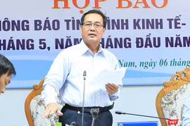 Ông Huỳnh Khánh Toàn, Phó Chủ tịch UBND tỉnh Quảng Nam cho biết đã dừng toàn bộ việc cấp phép và tiến hành tổng rà soát các dự án BĐS trên địa bàn để rà soát