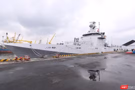 Tàu Hải quân Brunei mang tên KDB DARUTTAQWA cập Cảng Tiên Sa 