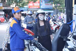 Sau to tiếng là thì thầm, quản xăng dầu vẫn hở