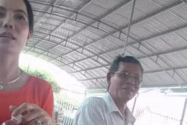 Bà Trần Hồng Ly và ông Trần Khiêu