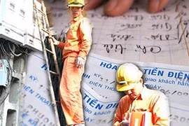 Không ít người tiêu dùng “toát mồ hôi” hay thậm chí “ngã ngửa” khi cầm hoá đơn tiền điện tháng 5 từ nhà đèn.