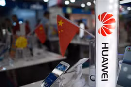 Huawei muốn vươn mình ra thế giới, trở thành 'ông hoàng' trên thị trường smartphone - Ảnh: AFP