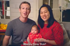 Vợ chồng ông chủ Facebook chúc mừng năm mới Bính Thân