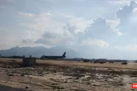 Máy bay Vietnam Airlines hạ cánh nhầm đường băng sân bay Cam Ranh ngày 29/4. Ảnh: VietTimes
