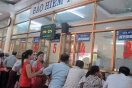 Không phải xuất trình giấy tờ khi tham gia BHYT theo hộ gia đình