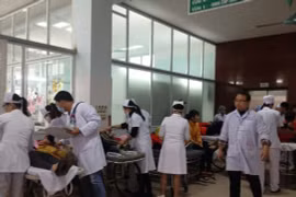  Năm nay, doanh nghiệp thưởng Tết 1 tháng lương Năm nay, doanh nghiệp thưởng Tết 1 tháng lương Vụ đưa quan tài lên cao tốc: Kiểm điểm hàng loạt cán bộ Xe biển đỏ gây tai nạn liên hoàn trên Quốc lộ 1K 23 năm tù cho nghịch tử giết cha Va chạm giao thông, gi