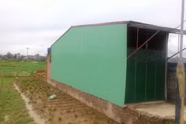 Công trình mọc trên đất ruộng sau DĐĐT ở xã Kim Lũ - Ảnh: Nam Anh