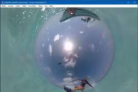 VLC hiện tại là phần mềm xem video đầu tiên trên PC có khả năng xem ảnh và video 360 độ