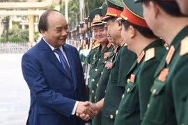 Thủ tướng Nguyễn Xuân Phúc tại lễ khai giảng năm học 2017-2018 của Học viện Quốc phòng. Ảnh: VGP 