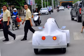 Sinh viên Đồng Nai chế tạo xe chạy 200 km chỉ hết 1 lít cồn