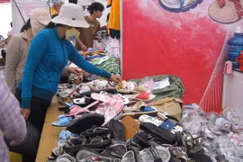 Hàng dỏm Trung Quốc ghi xuất xứ Việt Nam