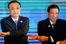 Ông Duterte có dấu hiệu hòa dịu với Trung Quốc và xem xét lại quan hệ với đồng minh lâu đời Mỹ