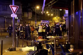 Một nhà hàng Việt Nam bị tấn công trong vụ khủng bố ở Paris, 14 người chết.