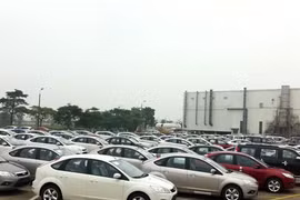 Một loạt DN ôtô đã thông báo giảm giá những mẫu xe cỡ nhỏ hàng chục triệu đồng.