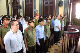 Các bị cáo trong đại án VNCB tại phiên tòa sáng 25.7.