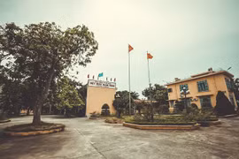 Nhà máy Dệt Nam Định tiền thân là một cơ sở nghiên cứu về tơ lụa do Toàn quyền Đông Dương - De Lanessan sáng lập. (Ảnh: Minh Sơn/Vietnam+)