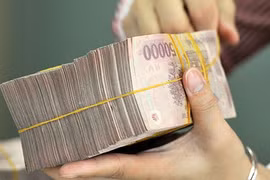 Chấp nhận nới lỏng tiền tệ