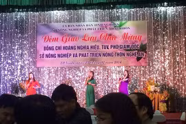 Bảng chào mừng hoành tráng ghi rõ Sở Nông nghiệp tỉnh Nghệ An tổ chức đêm giao lưu.