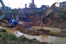 Đường ống nước sông Đà liên tiếp gặp sự cố, vỡ lần thứ 13