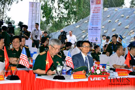 Ngày 3/5, tại Sân bay Đà Nẵng, Phó Thủ tướng Vũ Đức Đam; Thượng tướng Nguyễn Chí Vịnh, Thứ trưởng Bộ Quốc phòng; Đại sứ Hoa Kỳ tại Việt Nam Ted Osius và các cơ quan hữu quan cùng công bố hoàn thành giai đoạn 1 dự án xử lý dioxin ở sân bay Đà Nẵng sau 4 n