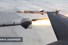Video hiếm, cận cảnh tiêm kích F-16 phóng tên lửa diệt mục tiêu