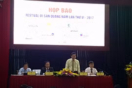 Toàn cảnh buổi họp báo.