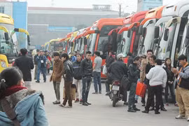 Việc kiểm tra liên tục gây khó khăn trong công tác kinh doanh của các doanh nghiệp vận tải. Ảnh: VIẾT LONG
