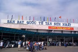 Sân bay Tân Sơn Nhất.