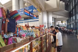 Dịch vụ, chất lượng hàng hoá tại sân bay thường bị chê là chưa tương xứng với giá cả.