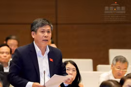 Đại biểu Đỗ Văn Bình (đoàn Hải Phòng). Ảnh: quochoi.vn