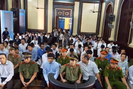Toàn cảnh phiên tòa. Ảnh Tuổi trẻ