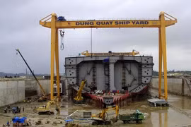 Nhà máy đóng tàu Dung Quất, một trong những dự án yếu kém của ngành Công thương. Ảnh: TBKTVN