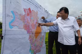 Phó thủ tướng Trịnh Đình Dũng khảo sát dự án.