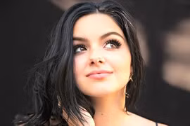 Ariel Winter, 17 tuổi, đã phải phẫu thuật thu nhỏ “vòng một”