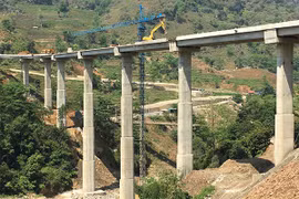 Vi phạm trong thi công tại cầu Cốc Pài, CIENCO 8 sa chân vào nhóm nhà thầu yếu - Ảnh: Đình Quang
