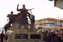 Video chiến binh Yemen tấn công tiêu diệt căn cứ quân Arab Saudi