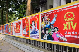 Tin tức 24h: Cam Ranh “hút” siêu cường; Biển Đông dậy sóng, hồi hộp chờ ông Obama; Bầu cử lớn nhất nước nhà; Chiến sự Syria nhích tý một